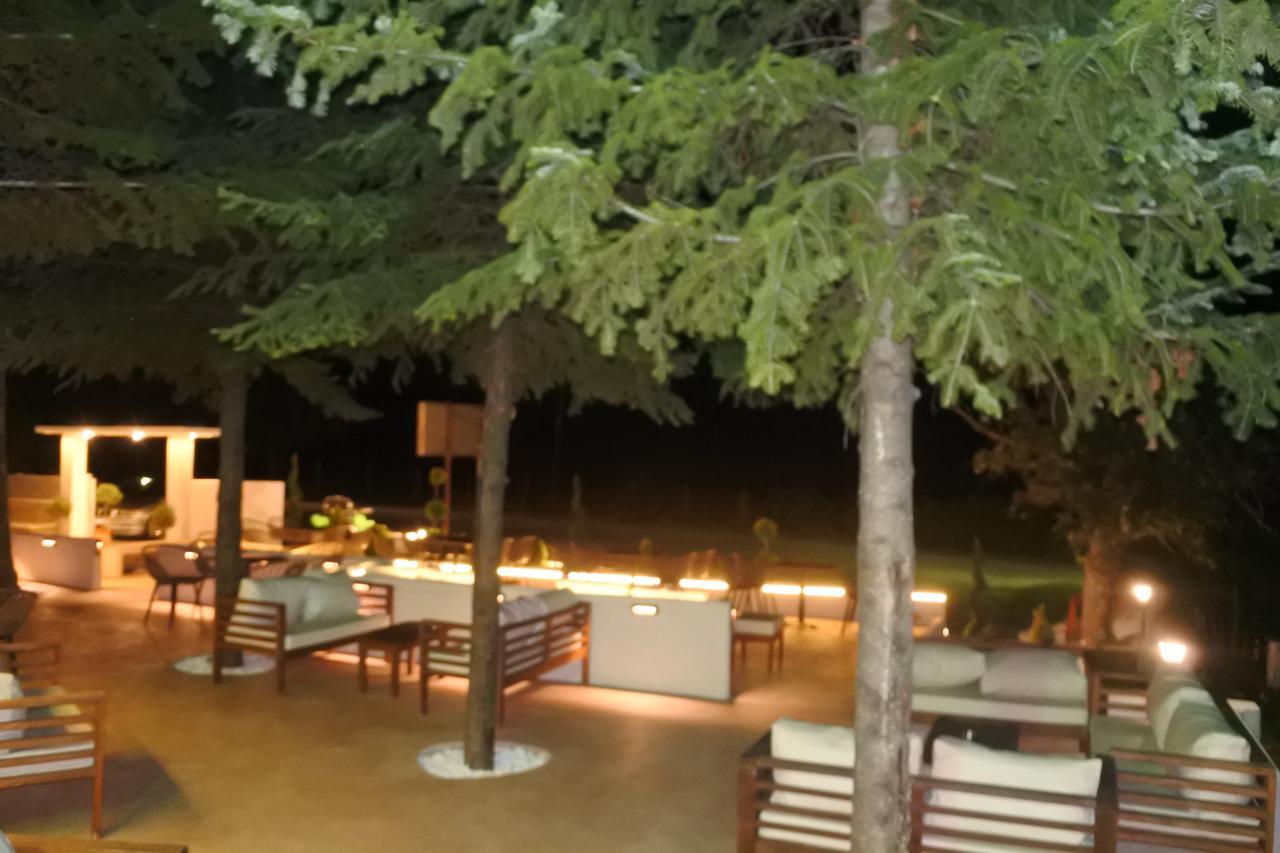 Hotel Konaki Arnea Bagian luar foto
